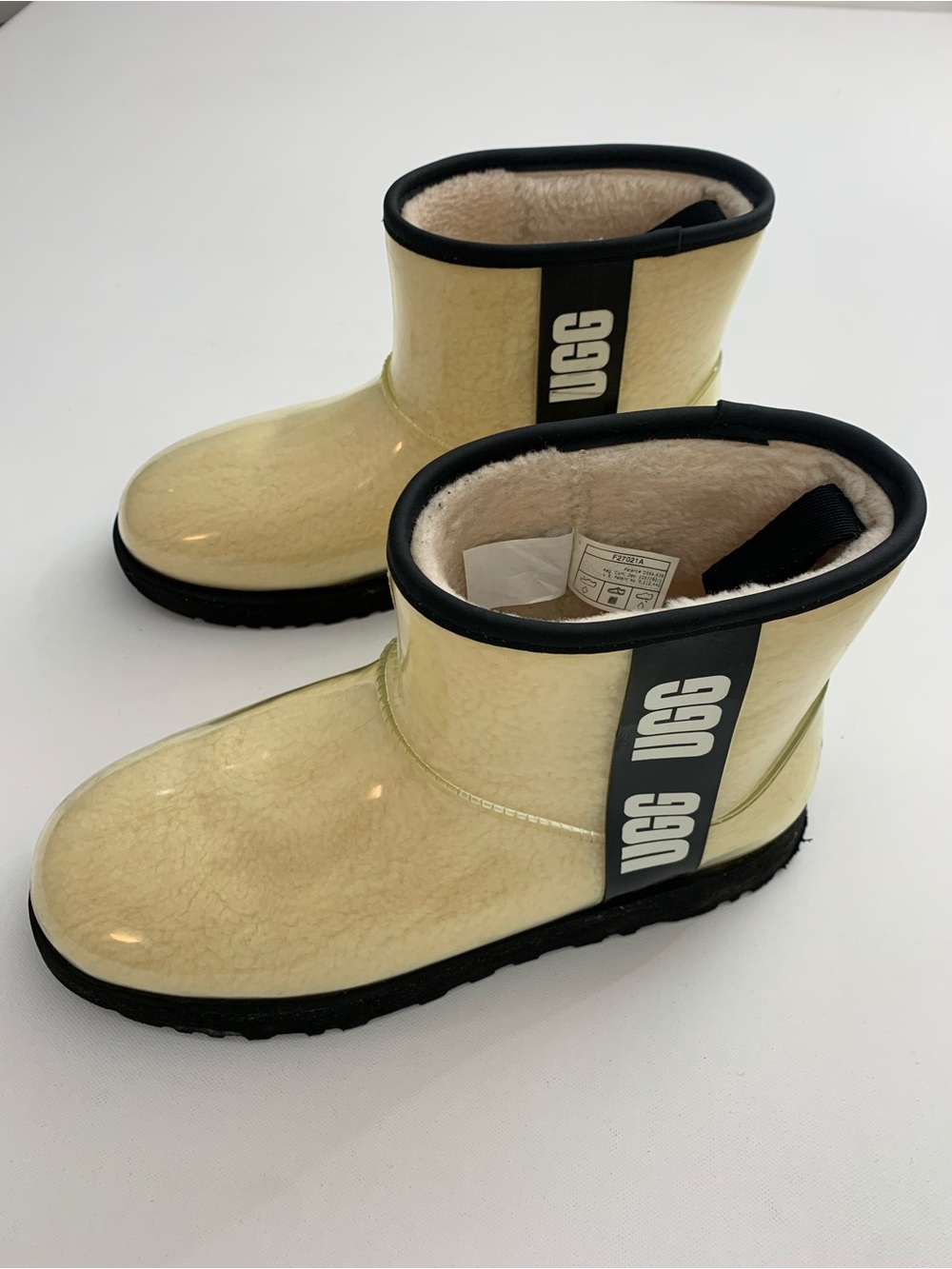 UGG® Classic Clear Mini Waterproof Boots Women's size 10